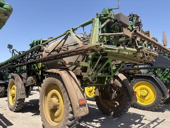 Image of John Deere 616R equipment image 3