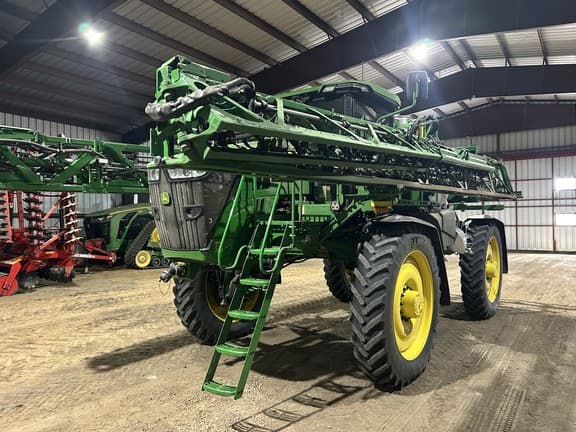 Image of John Deere 616R equipment image 1