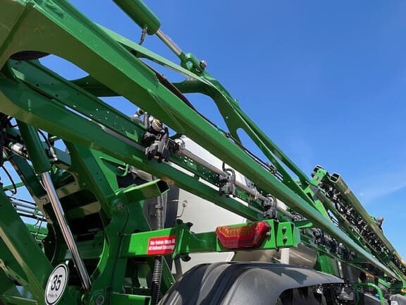 Image of John Deere 616R equipment image 3