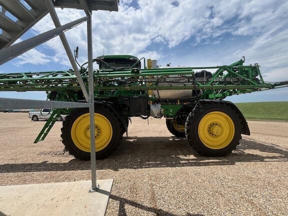 Image of John Deere 616R equipment image 4