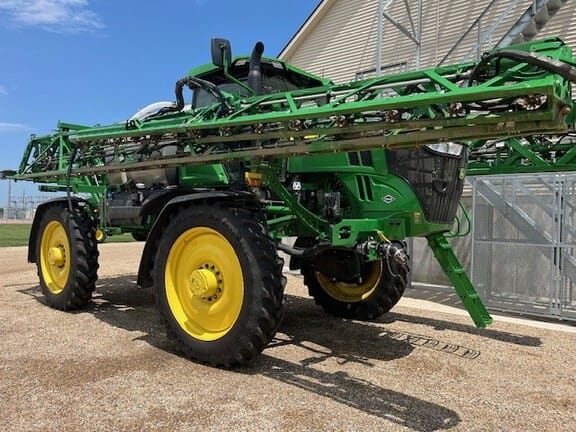 2025 John Deere 616R Equipment Image0