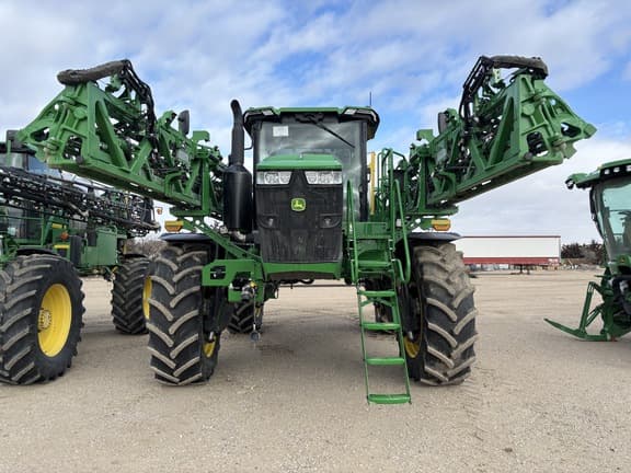 Image of John Deere 616R equipment image 1