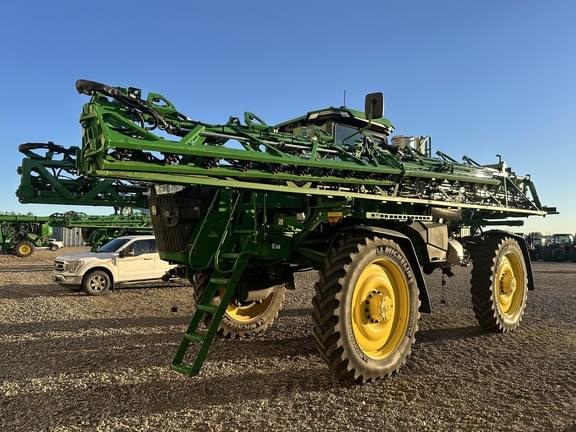 Image of John Deere 616R equipment image 1