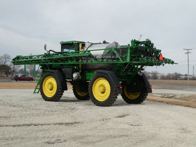 Image of John Deere 616R equipment image 4