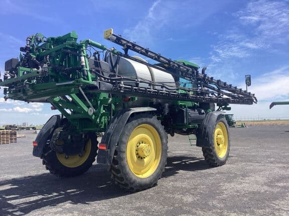 Image of John Deere 616R equipment image 4