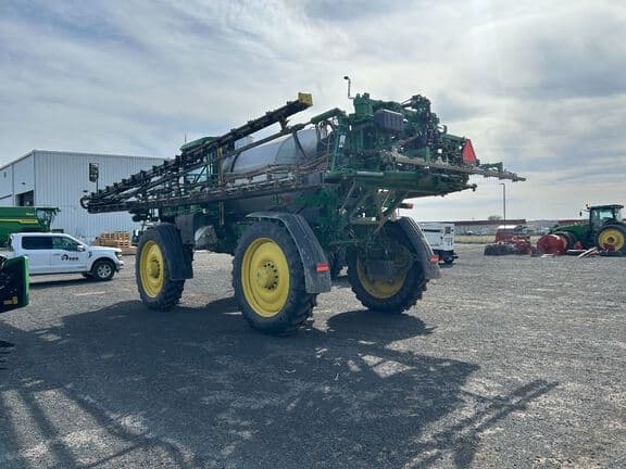 Image of John Deere 616R equipment image 1