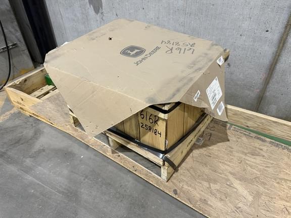 Image of John Deere 616R equipment image 4