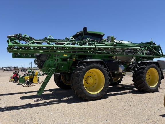 2025 John Deere 616R Equipment Image0