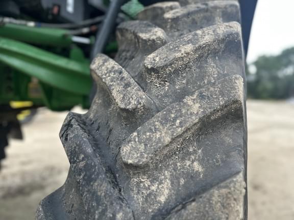 Image of John Deere 616R equipment image 3