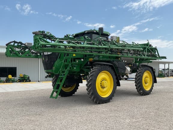 Image of John Deere 616R equipment image 1