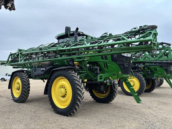 2025 John Deere 616R Equipment Image0