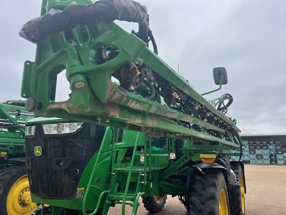 Image of John Deere 616R equipment image 4