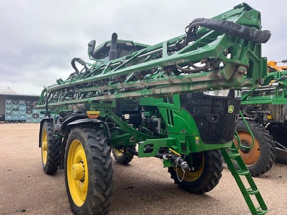 2025 John Deere 616R Equipment Image0