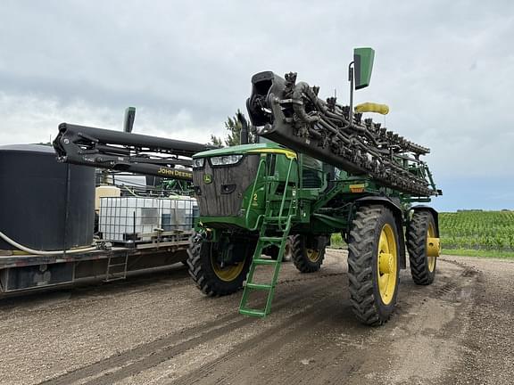 Image of John Deere 616R Image 0