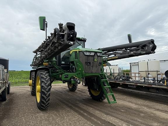 Image of John Deere 616R Image 1