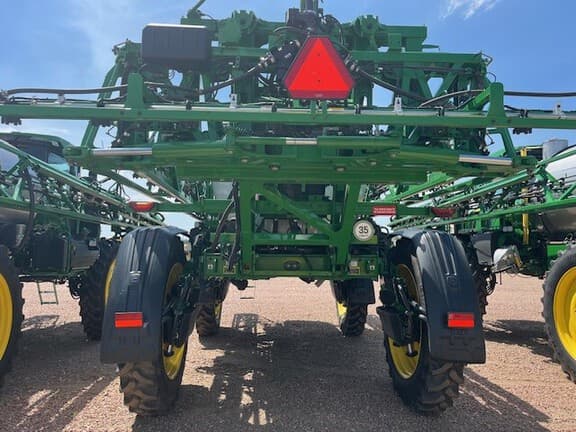 Image of John Deere 616R equipment image 4