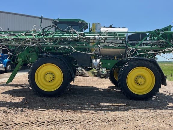 Image of John Deere 616R equipment image 3