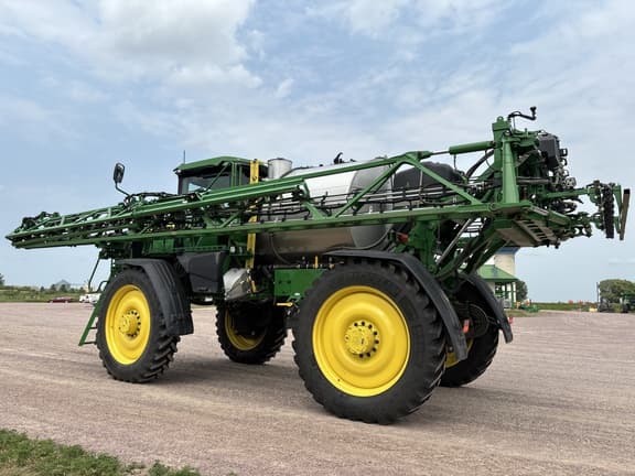 Image of John Deere 616R equipment image 4