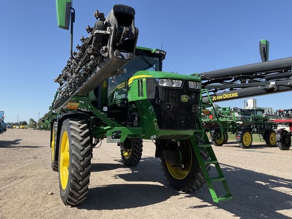 Image of John Deere 616R equipment image 1