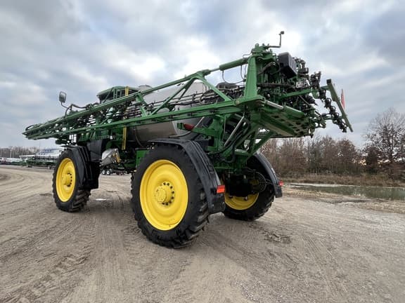 Image of John Deere 616R equipment image 4