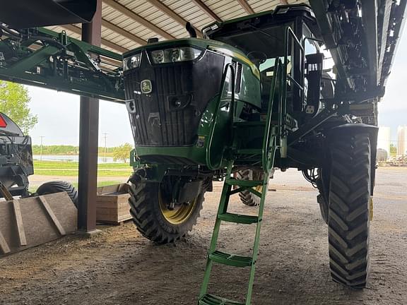 Image of John Deere 616R equipment image 1