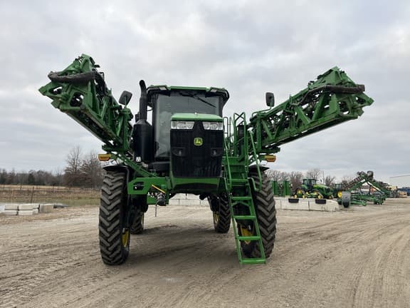 Image of John Deere 616R equipment image 1