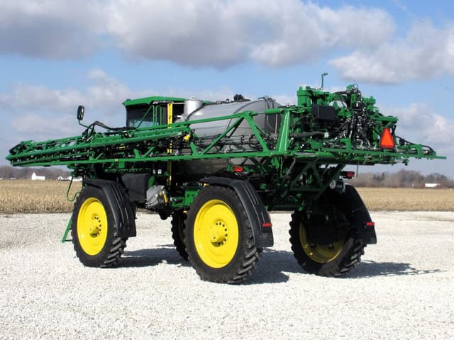 Image of John Deere 616R equipment image 3