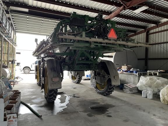 Image of John Deere 616R equipment image 2