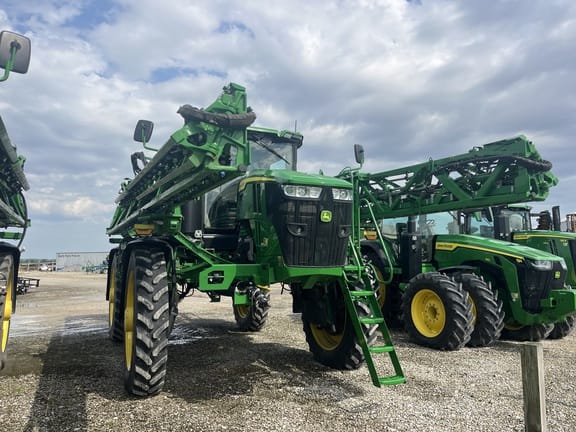 2025 John Deere 616R Equipment Image0
