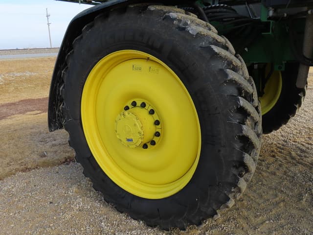 Image of John Deere 616R equipment image 4