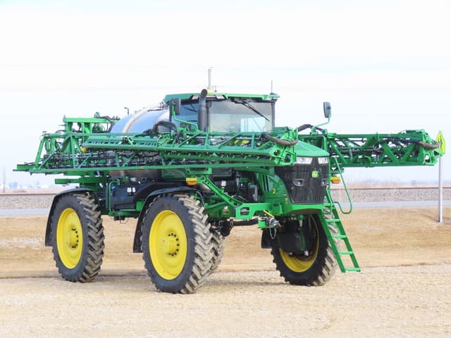 Image of John Deere 616R equipment image 2