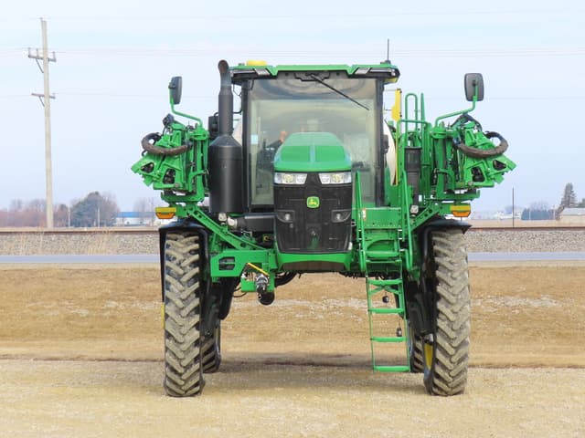 Image of John Deere 616R equipment image 3