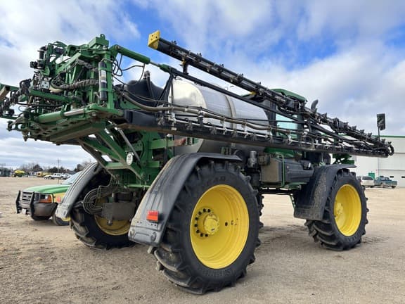 Image of John Deere 616R equipment image 1