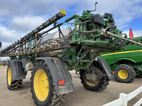 Image of John Deere 616R equipment image 4