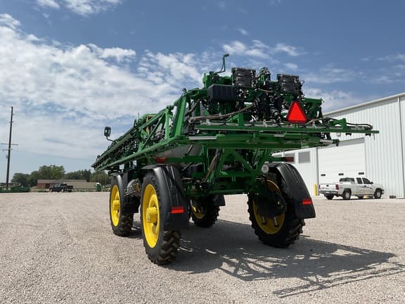 Image of John Deere 616R equipment image 4