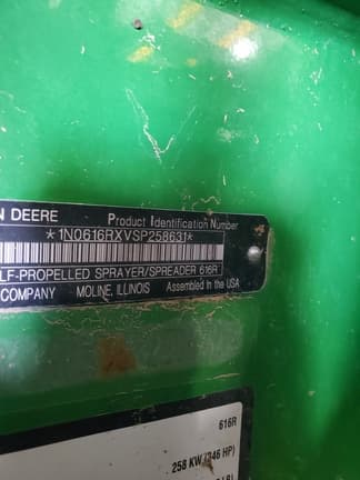 Image of John Deere 616R equipment image 1