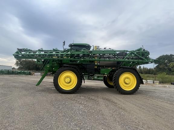 Image of John Deere 616R equipment image 2