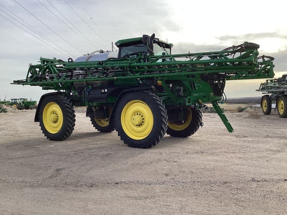 Image of John Deere 616R equipment image 2