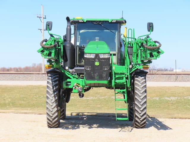 Image of John Deere 616R equipment image 4