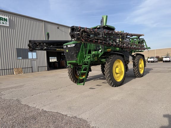 2025 John Deere 616R Equipment Image0