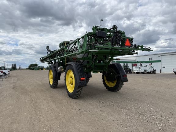 Image of John Deere 616R equipment image 4
