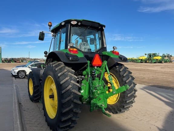 Image of John Deere 6175M equipment image 3