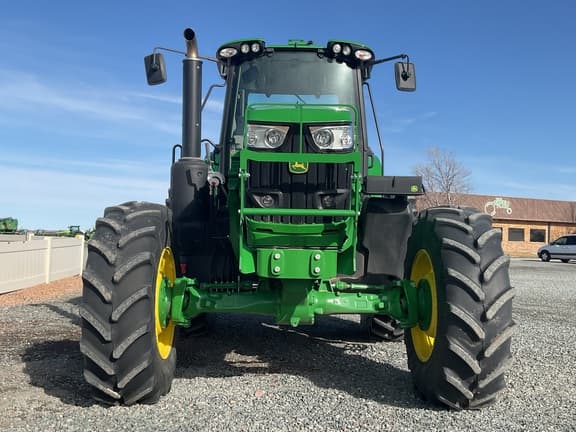 Image of John Deere 6175M equipment image 4