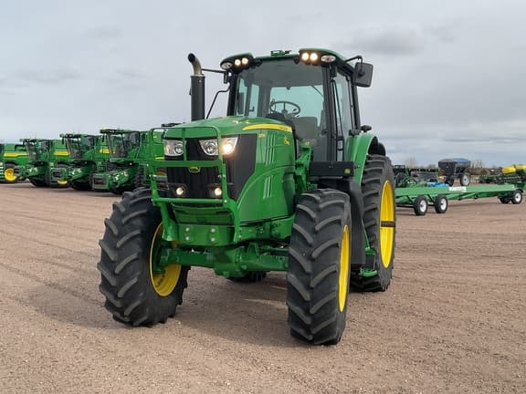 Image of John Deere 6175M equipment image 2