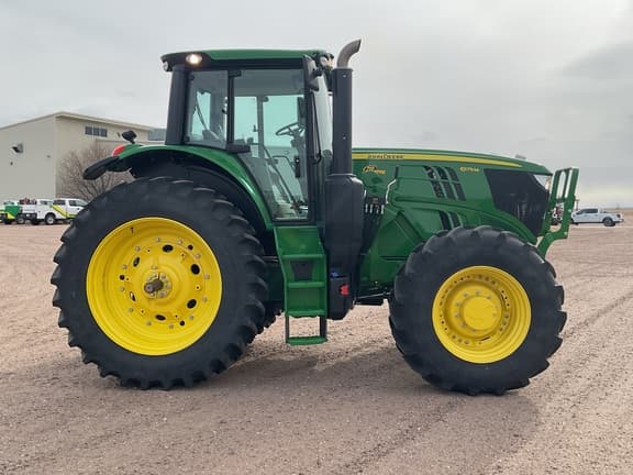 Image of John Deere 6175M equipment image 4