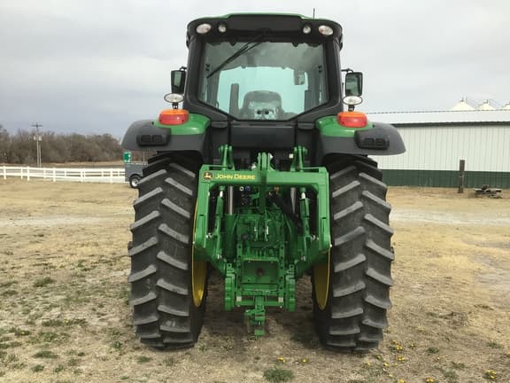 Image of John Deere 6195M equipment image 4