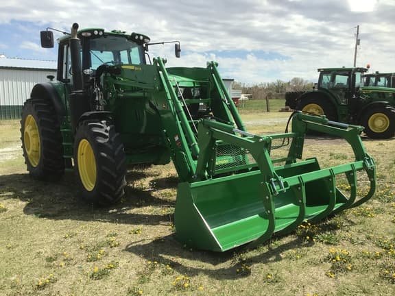 Image of John Deere 6195M equipment image 2