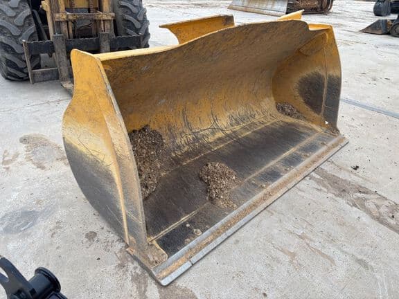 Image of John Deere Wheel Loader Bucket Image 0