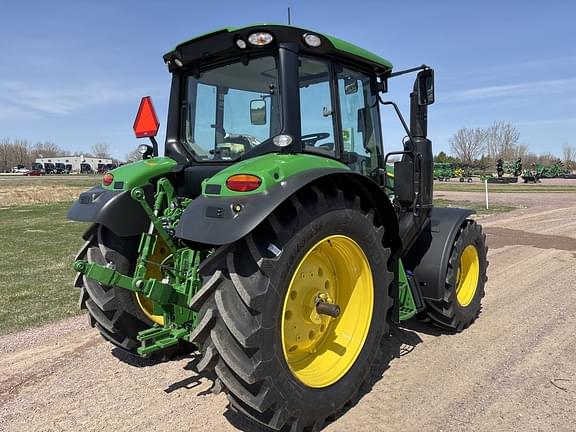 Image of John Deere 6M 115 equipment image 3