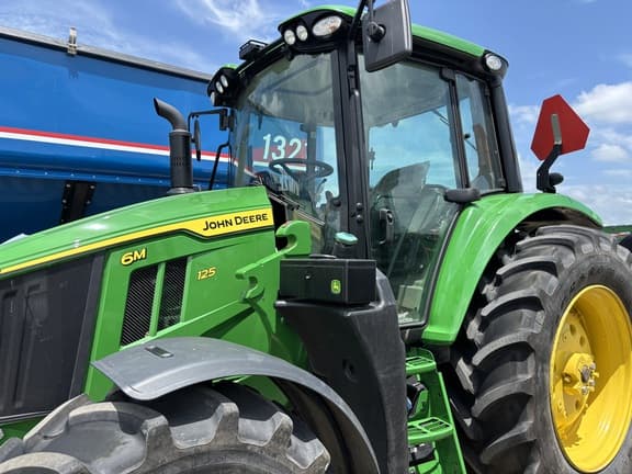 Image of John Deere 6M 125 equipment image 1
